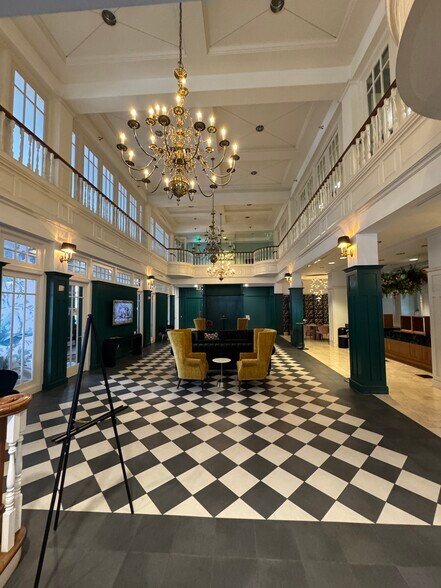 More Photos Of 425 N Florida Ave, Tampa Office For Lease