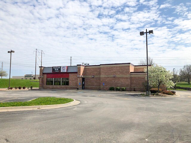 More Photos Of 1100 NE Douglas St, Lee's Summit Fast Food For Lease