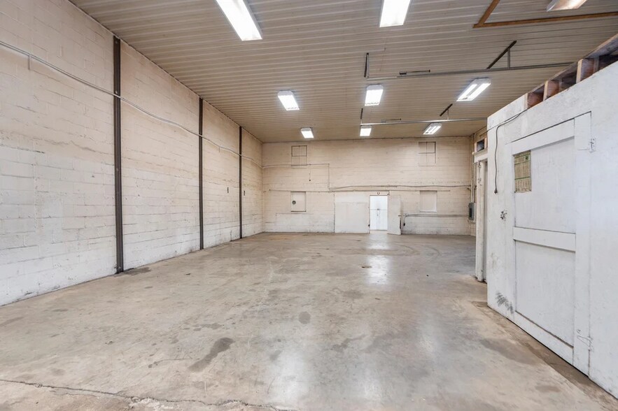 More Photos Of 3231 Stuarts Draft Hwy, Stuarts Draft Warehouse For Sale