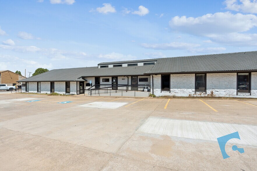 More Photos Of 601 Omega Dr, Arlington Medical For Lease