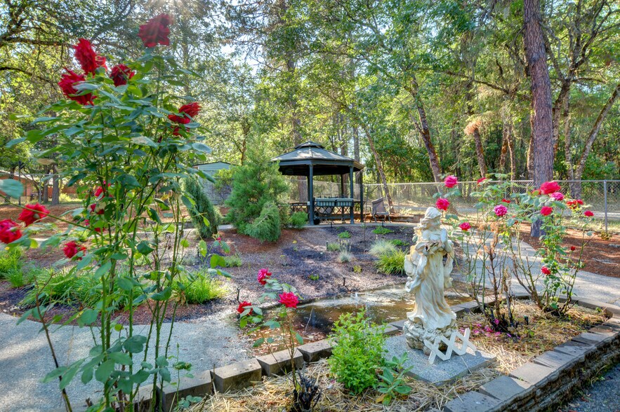 More Photos Of 625 Barbara Drive, Grants Pass Assisted Living For Sale