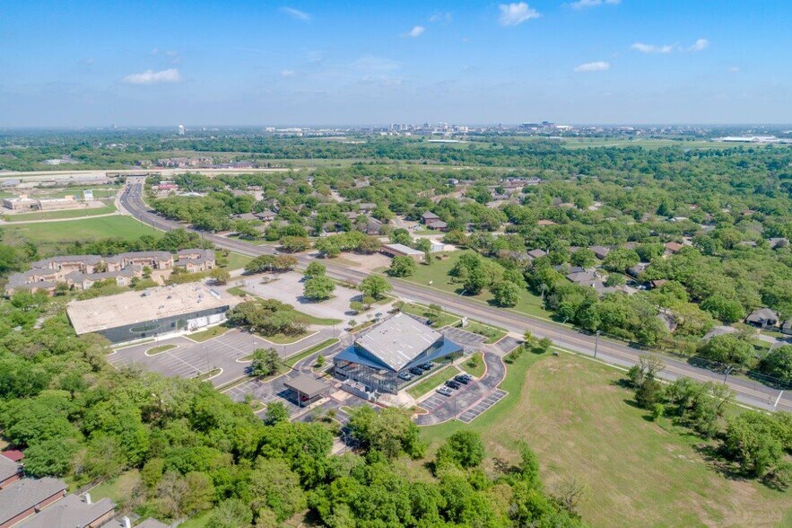 More Photos Of 1920 W Villa Maria Rd, Bryan Medical For Lease
