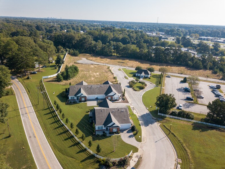 More Photos Of 7626 Sandler Dr, North Chesterfield Multifamily For Sale