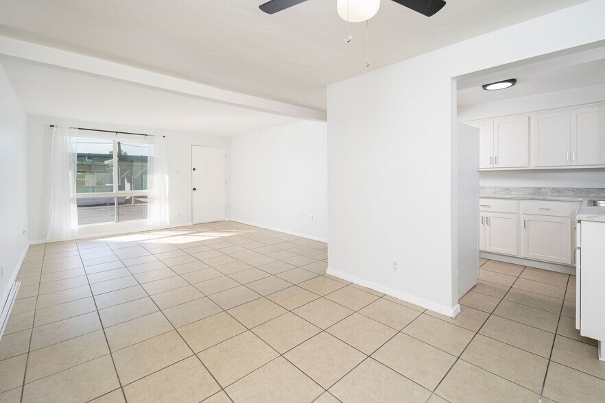 More Photos Of 7537 N 21st Ave, Phoenix Apartments For Sale