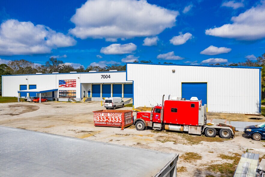 More Photos Of 7004 E Broadway Ave, Tampa Warehouse For Lease