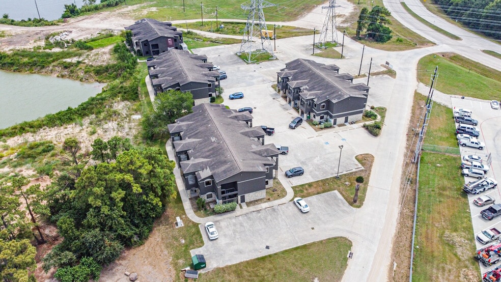 More Photos Of 20550 Townsen Blvd, Humble Office For Sale