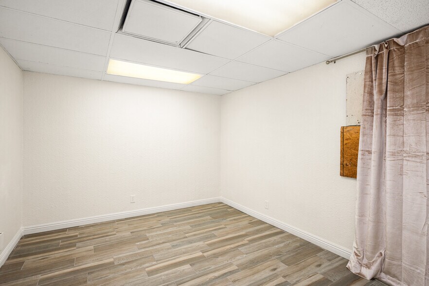 More Photos Of 620 S Euclid St, Anaheim Office For Sale