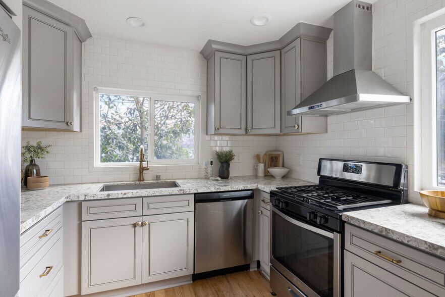 More Photos Of 2352 Forney St, Los Angeles Multifamily For Sale