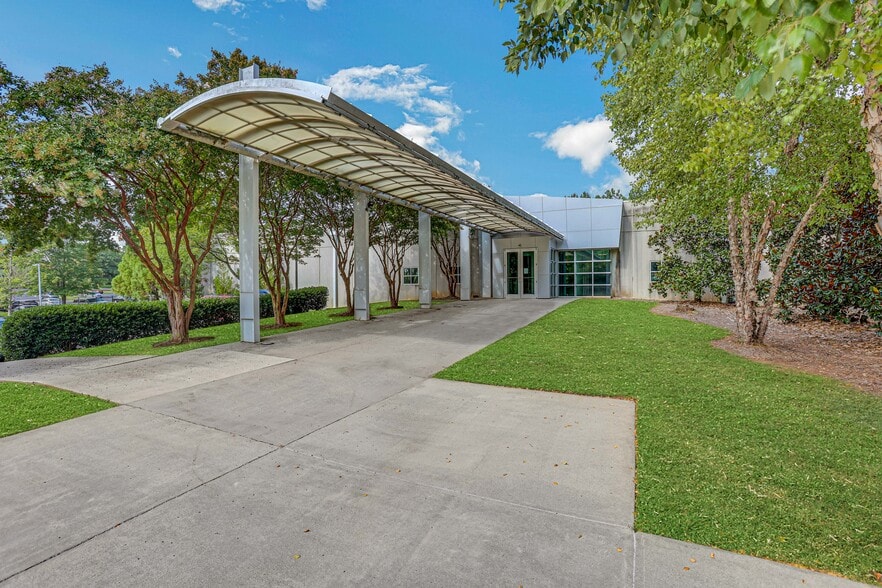 More Photos Of 12515 Innovation Way, Alpharetta Industrial For Sale