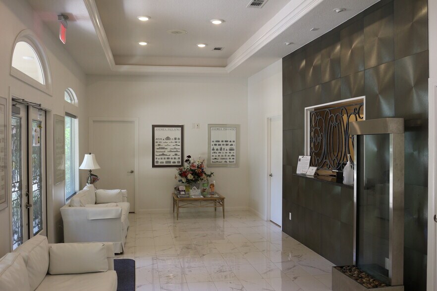 More Photos Of 13661 Vermarion Rd, Houston Medical For Lease