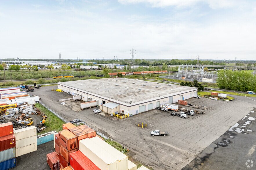 More Photos Of 9125 N Time Oil Rd, Portland Warehouse For Lease