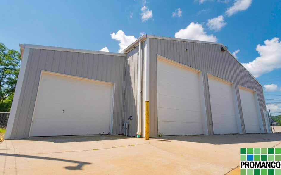 More Photos Of 27425 State Route 7, Marietta Auto Repair For Lease