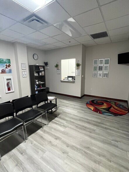 More Photos Of 225 E Lemon St, Lakeland Office For Lease