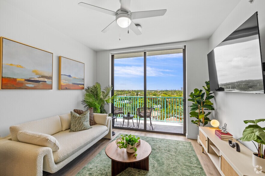 More Photos Of 2585 Spruce Ave, West Palm Beach Apartments For Lease