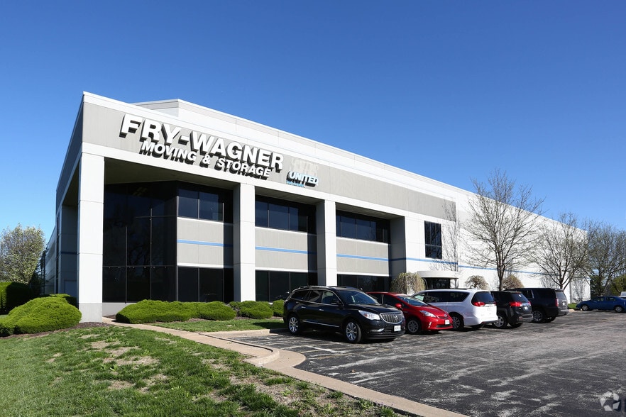 Primary Photo Of 3700 Rider Trail S, Earth City Warehouse For Lease