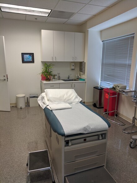 More Photos Of 2900 Whipple Ave, Redwood City Medical For Lease