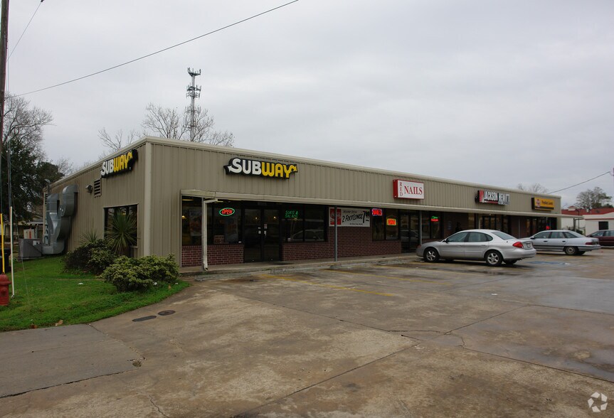 More Photos Of 1018-1030 N Martin Luther King Hwy, Lake Charles Storefront Retail Office For Lease