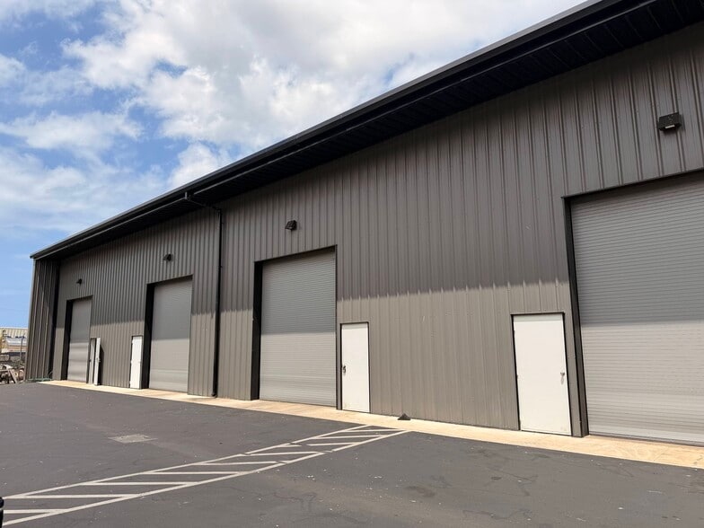 More Photos Of 401 E Ahuliu Way, Wailuku Warehouse For Sale
