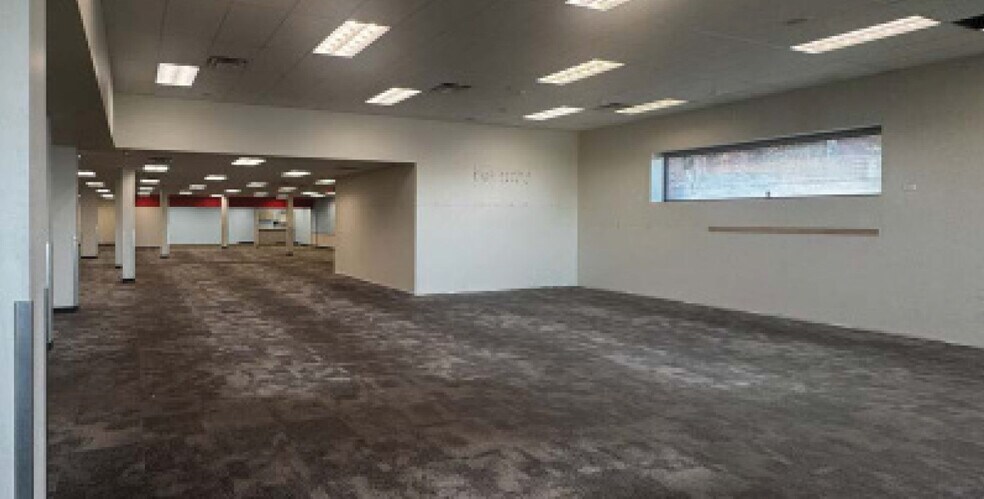 More Photos Of 799 Beach St, San Francisco Drugstore For Lease