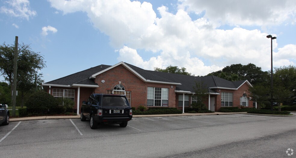 More Photos Of 6817 Southpoint Pky, Jacksonville Medical For Lease