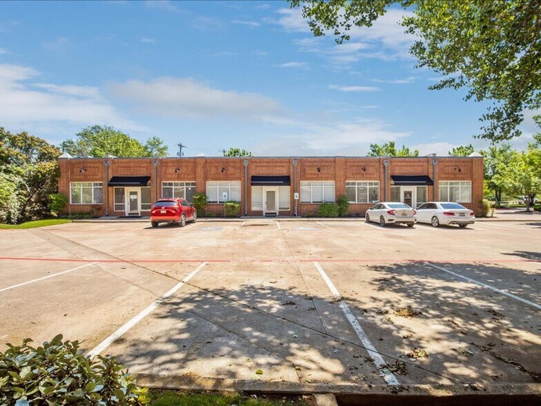 More Photos Of 502 N Carroll Ave, Southlake Unknown For Lease