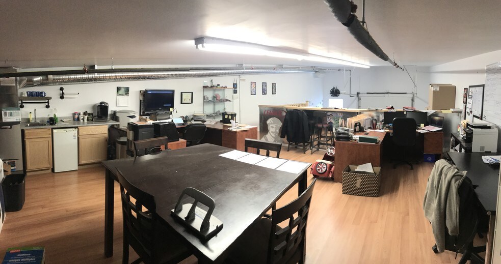 More Photos Of 9903 209 St NW, Edmonton Warehouse For Sale