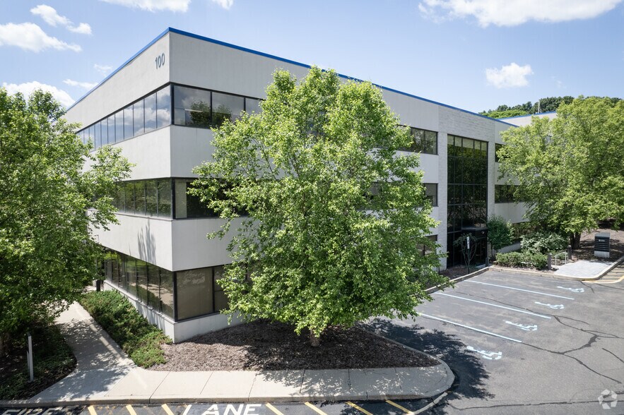 Primary Photo Of 100 Corporate Dr, Mahwah Warehouse For Lease