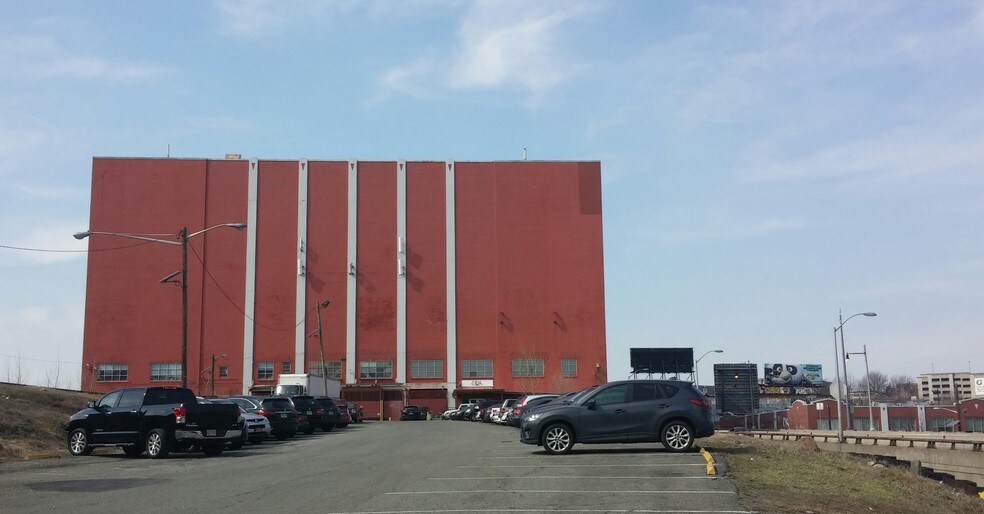 Primary Photo Of 215 Coles St, Jersey City Warehouse For Lease