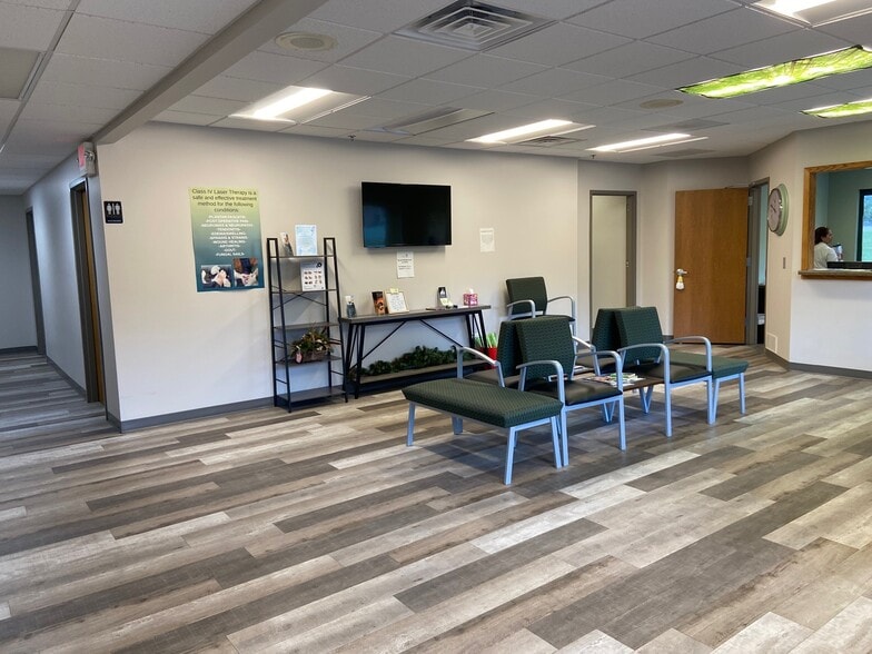 More Photos Of N1697 Municipal Dr, Greenville Office For Lease