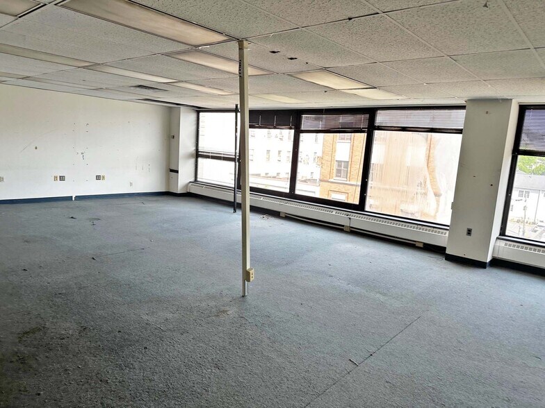 More Photos Of 401 Adams Ave, Scranton Office For Sale