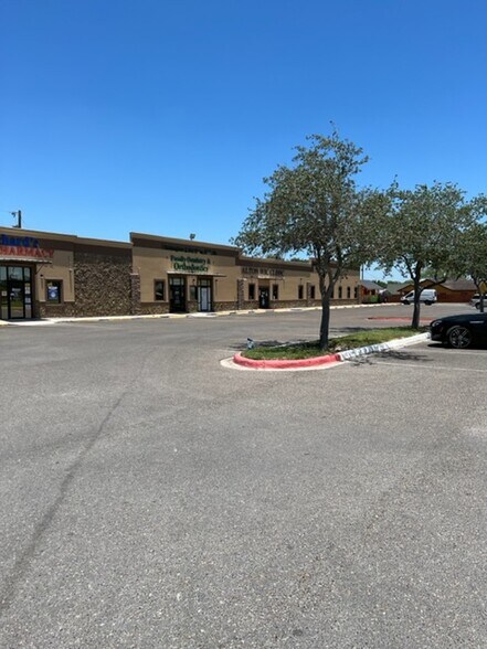 More Photos Of 3509 E Main Ave, Alton Medical For Sale