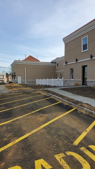 More Photos Of 1130 Highway 34, Aberdeen Storefront Retail Office For Lease