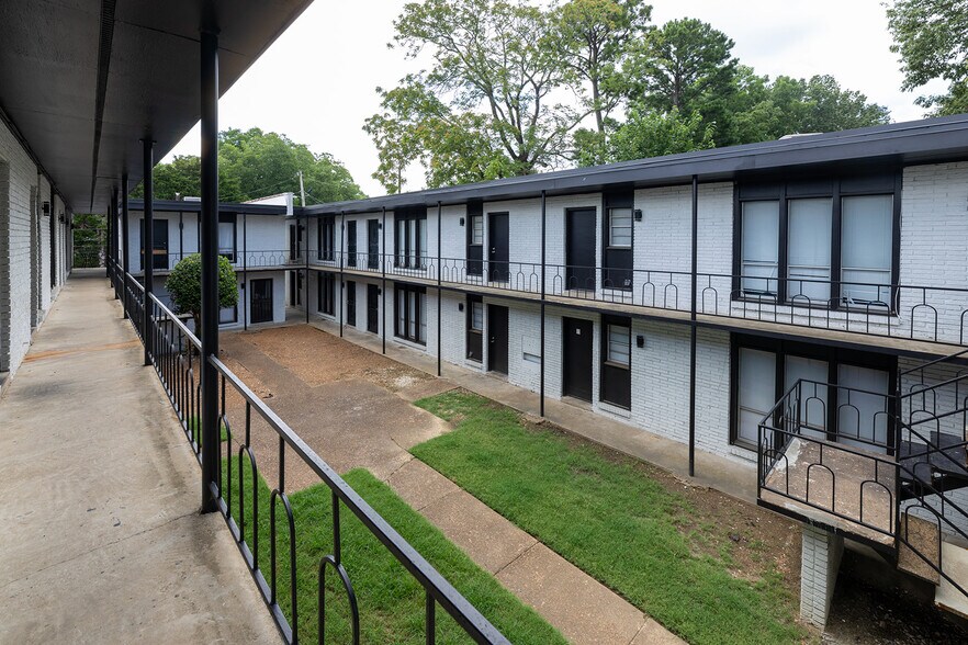More Photos Of 634 Brister St, Memphis Apartments For Sale