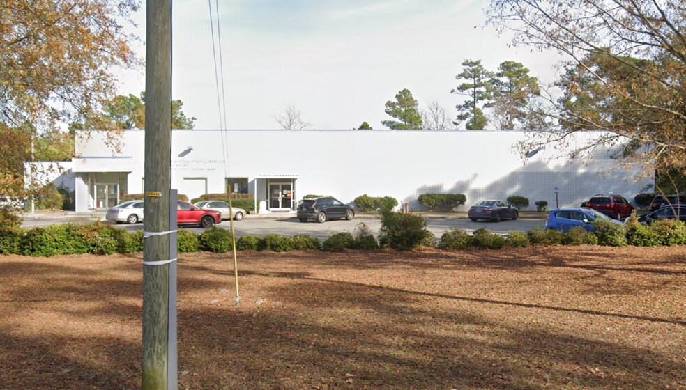 More Photos Of 314 LENNON Dr, Wilmington Post Office For Sale