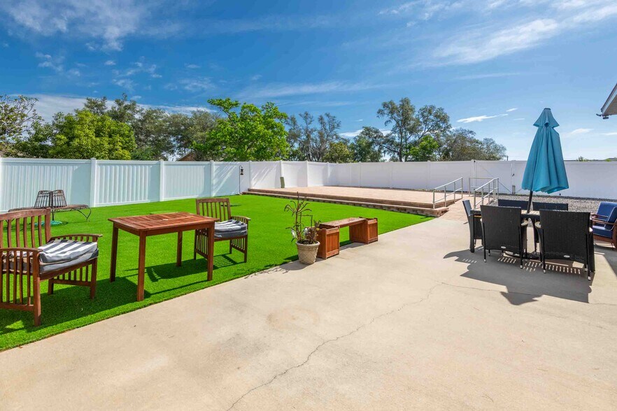 More Photos Of 13031 Partridge St, Spring Hill Assisted Living For Sale