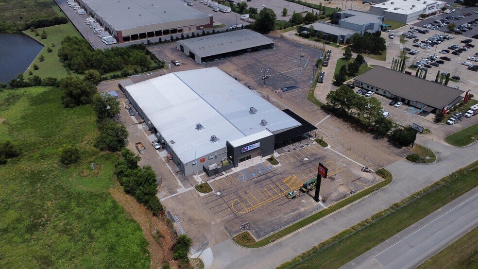 More Photos Of 10049 Reiger Rd, Baton Rouge Office For Lease