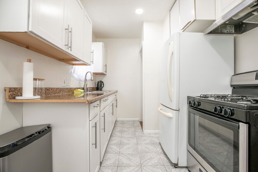 More Photos Of 343 Concord St, Glendale Apartments For Sale