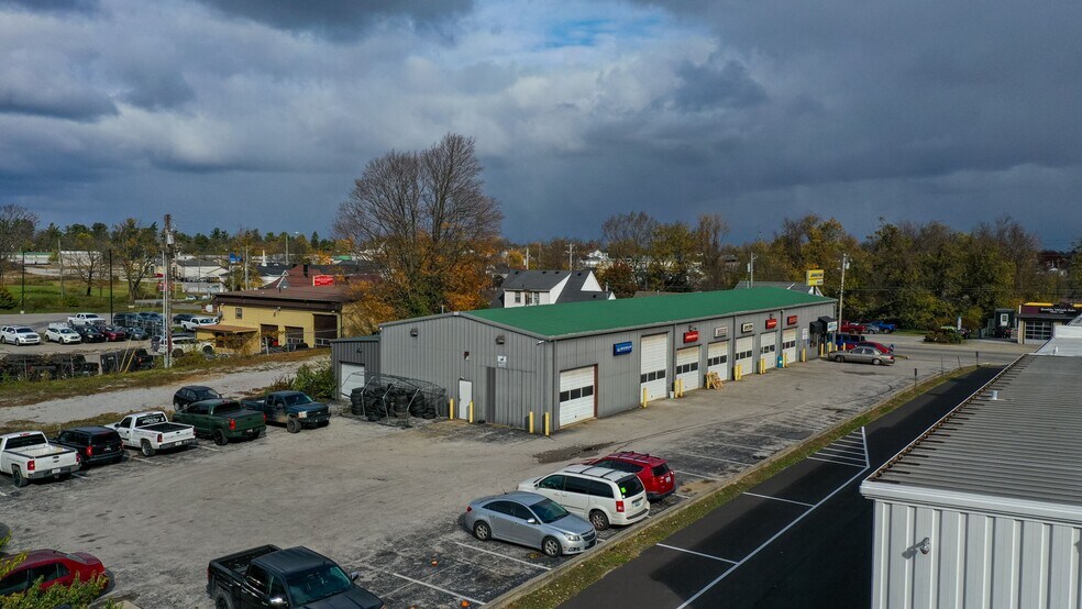Primary Photo Of 376 Big Hill Ave, Richmond Auto Repair For Sale
