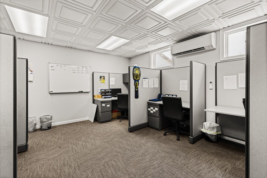 More Photos Of 642 Central Ave, Dover Office For Lease