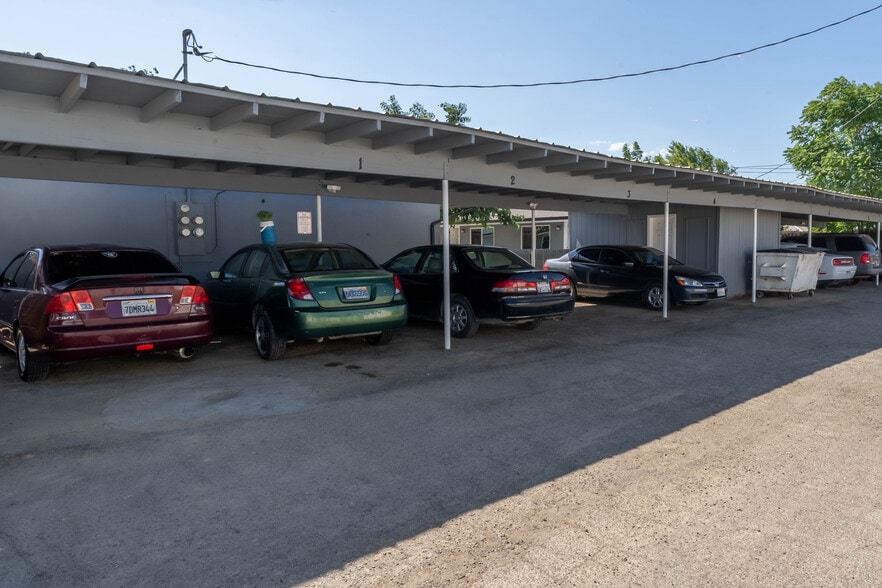 More Photos Of 130 Fillmore St, Coalinga Apartments For Sale