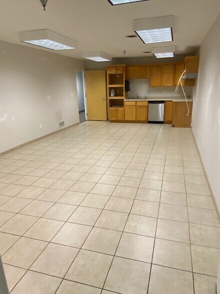 More Photos Of 4865 NW 19th St NW, Rochester Warehouse For Sale