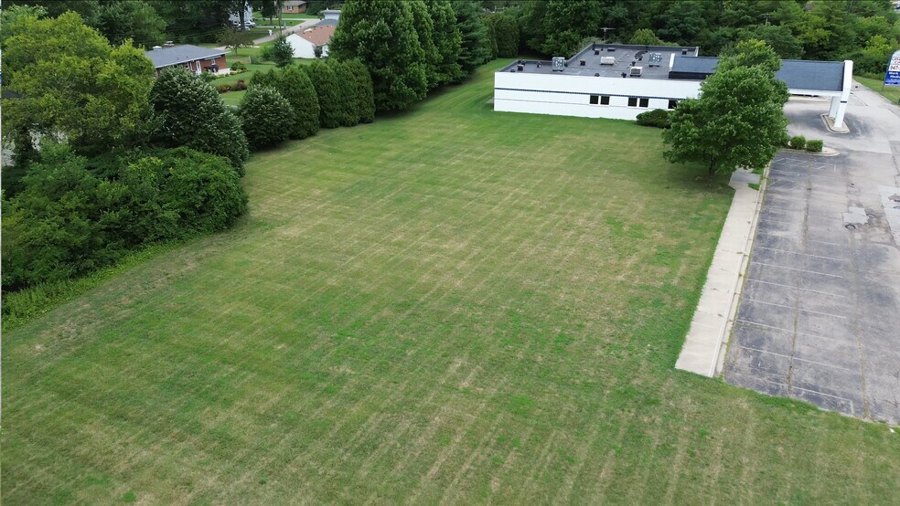 More Photos Of 872 Ohio Pike, Cincinnati Medical For Sale