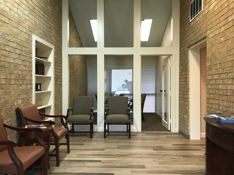 More Photos Of 4411 Old Bullard Rd, Tyler Office For Lease