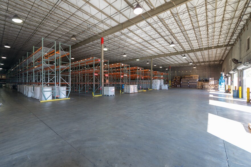 More Photos Of 330 Stevens St, Jacksonville Warehouse For Lease