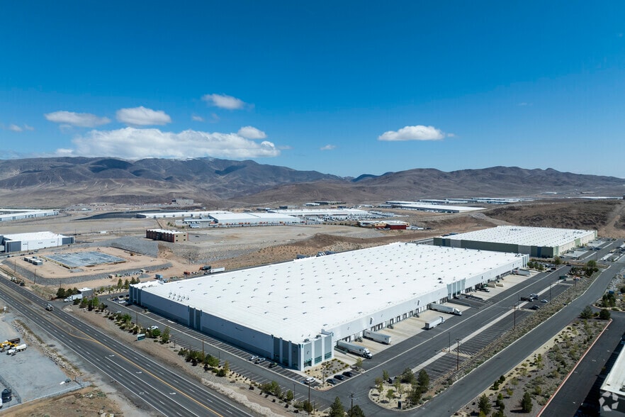 More Photos Of 2555 USA Pky, Mccarran Distribution For Lease