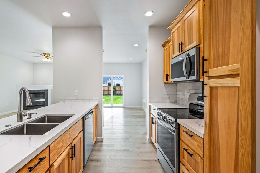 More Photos Of 3619 Green River Rd, Sweet Home Multifamily For Sale