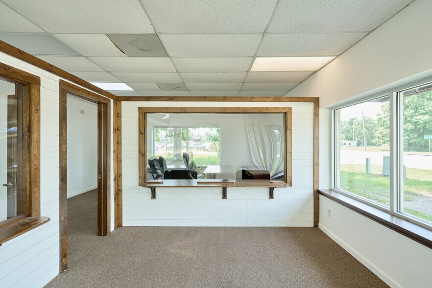 More Photos Of 182 S FM 356, Onalaska Office For Sale