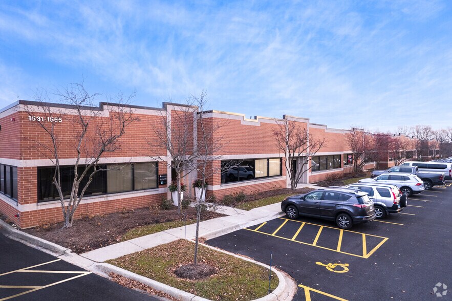 Primary Photo Of 1531-1555 Barclay Blvd, Buffalo Grove Light Distribution For Lease