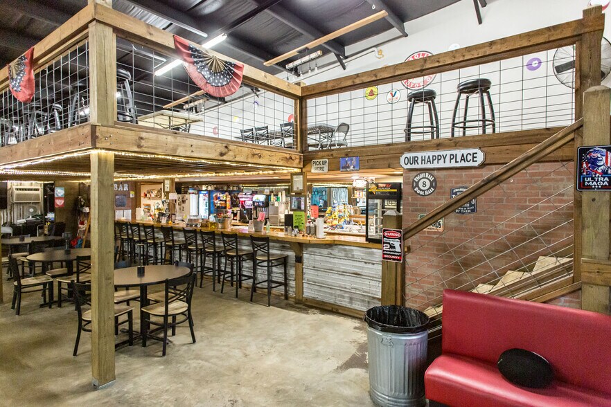 More Photos Of 3005 US Highway 84, Blackshear Storefront For Sale