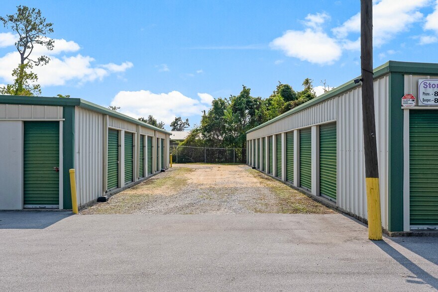 More Photos Of 2136 Cr-2321, Panama City Self Storage For Sale